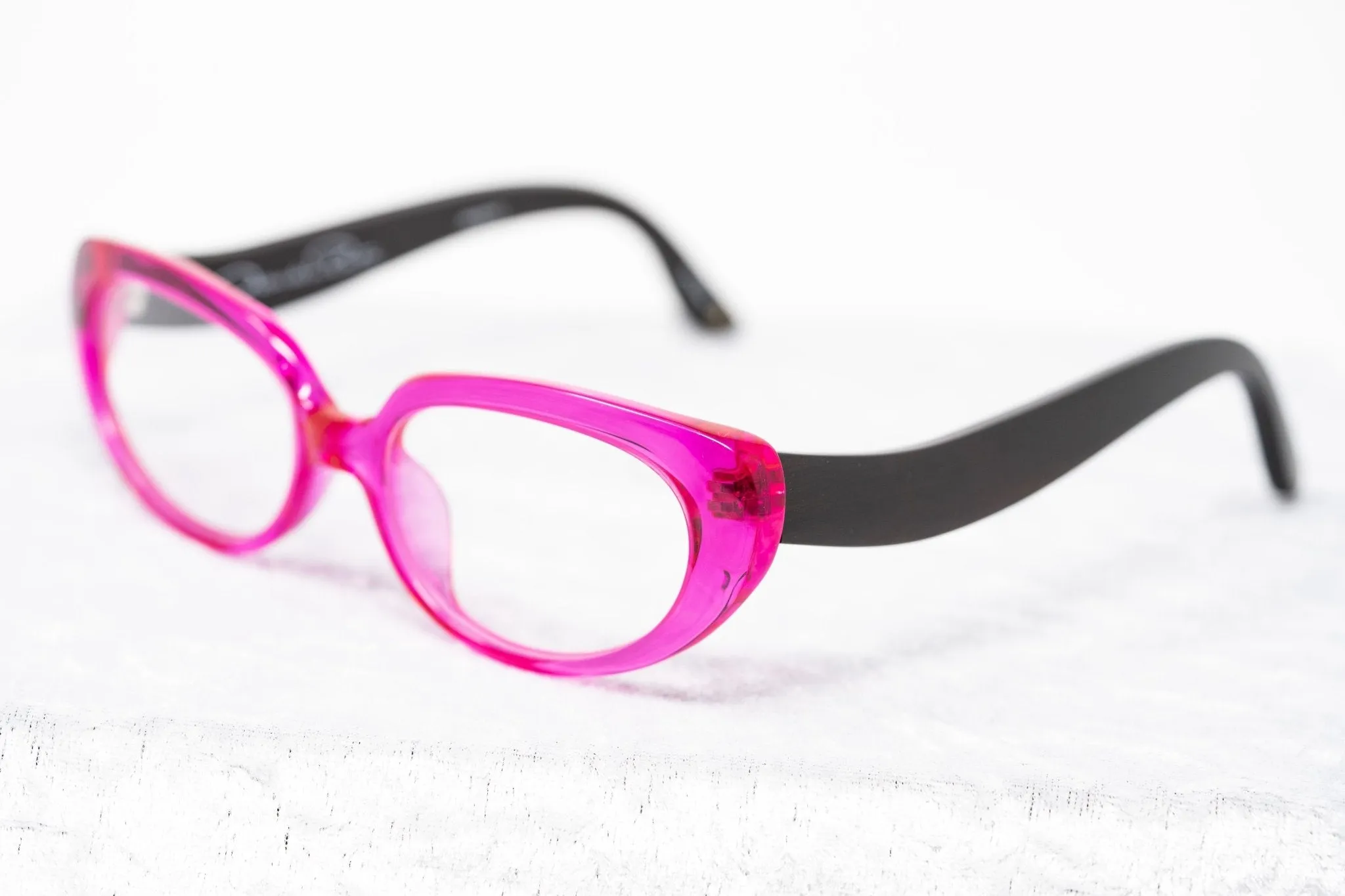 Oscar De La Renta Eyeglasses Cat Eye Pink and Clear