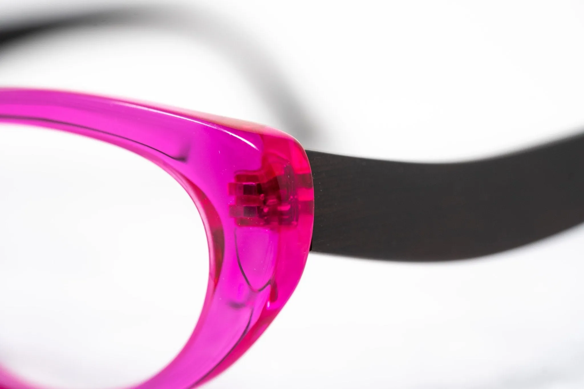 Oscar De La Renta Eyeglasses Cat Eye Pink and Clear