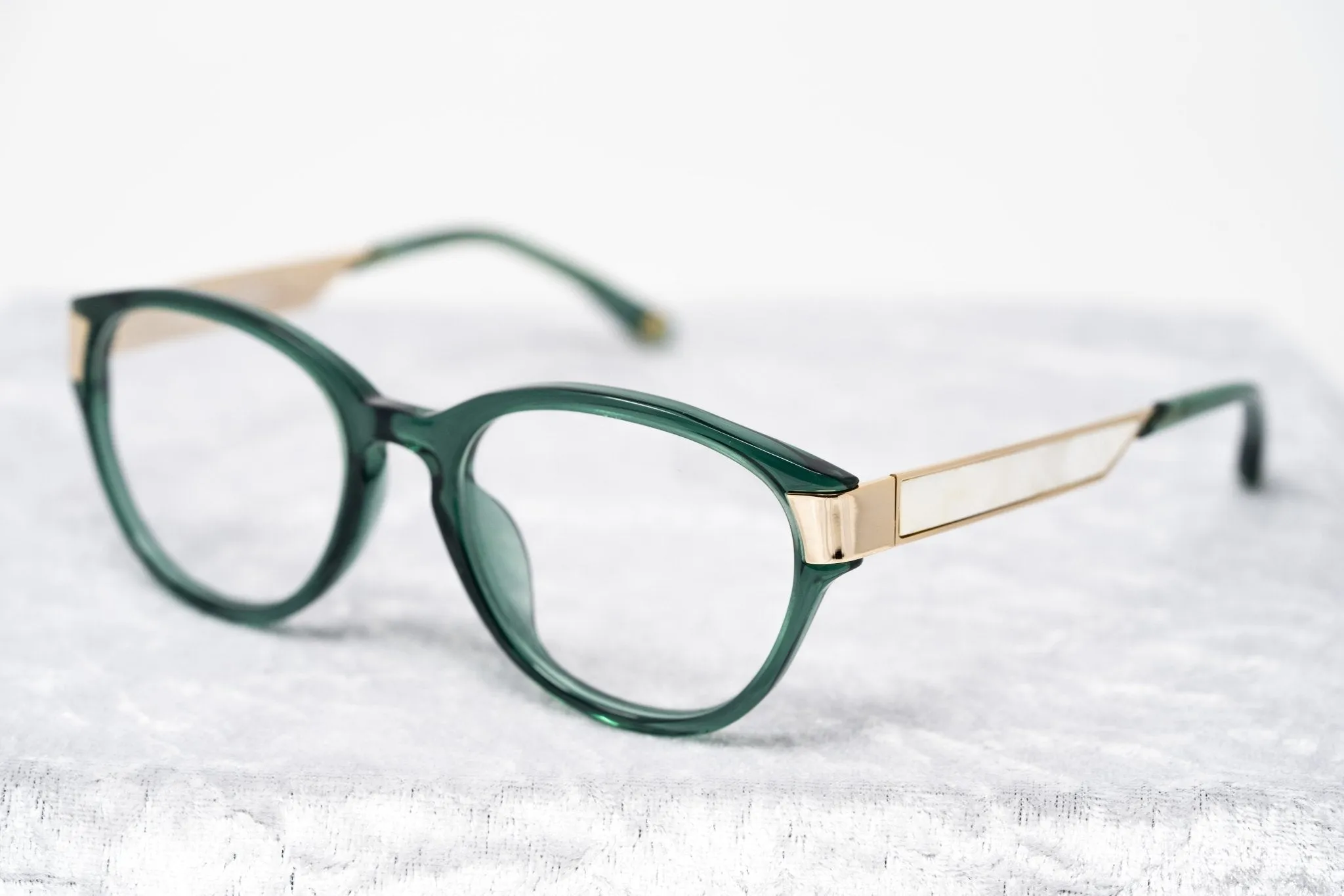 Oscar De La Renta Eyeglasses Oval Green and Clear