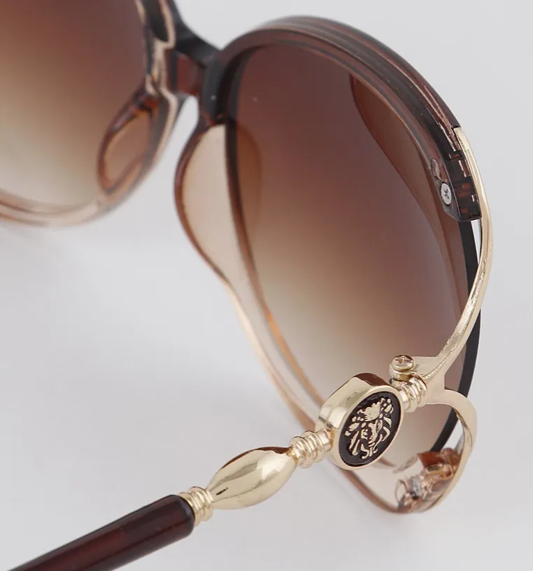 Oversized Leo Designed Sunglasses